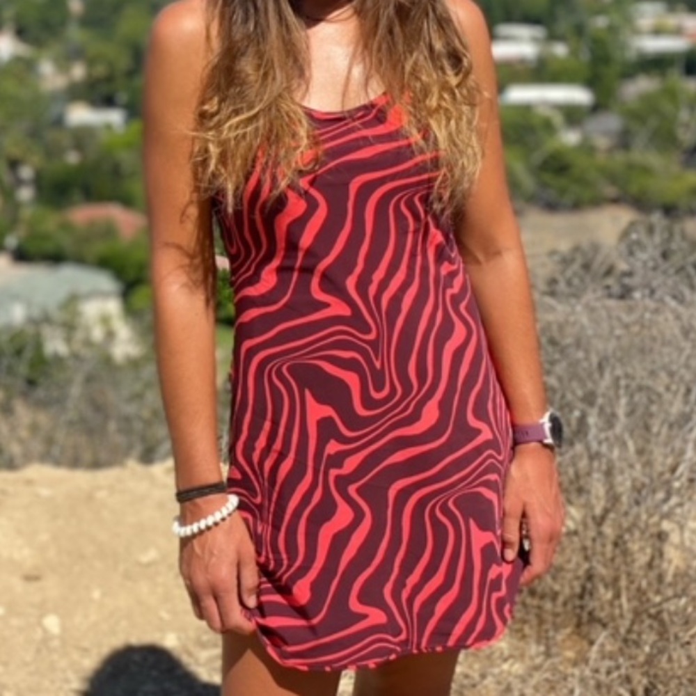Outdoor Voices Poppy Swirl Athletic Dress - Picture 4 of 16